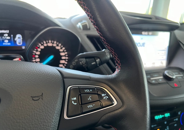Ford Kuga cena 88800 przebieg: 79000, rok produkcji 2018 z Tychy małe 562